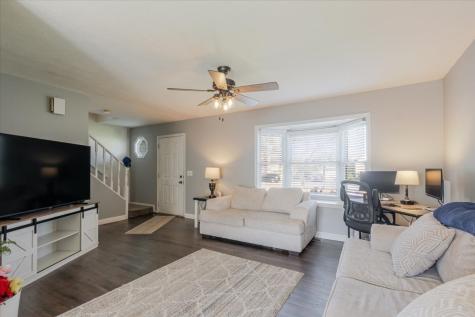 12 Spiria Court Bloomington IL 61701