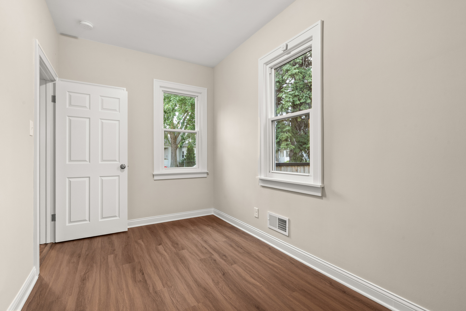 13249 South Carondolet Avenue Chicago IL 60633