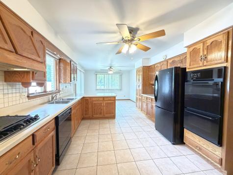 901 Lark Street Peotone IL 60468