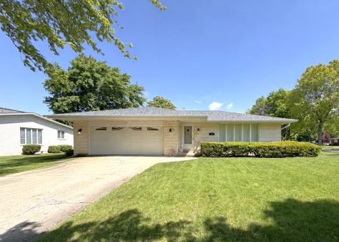 901 Lark Street Peotone IL 60468