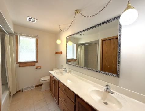 901 Lark Street Peotone IL 60468