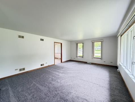 901 Lark Street Peotone IL 60468