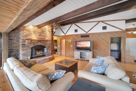 20 Chairtree Court Putnam IL 61560