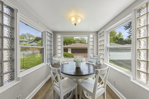 919 North President Street Wheaton IL 60187