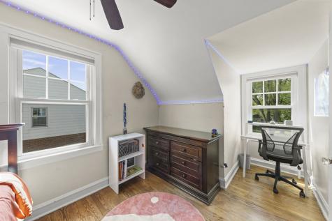 919 North President Street Wheaton IL 60187