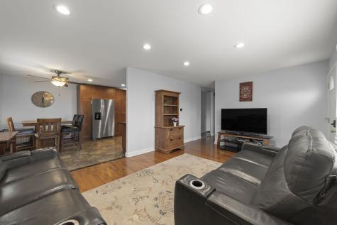 3029 Everglade Avenue Woodridge IL 60517