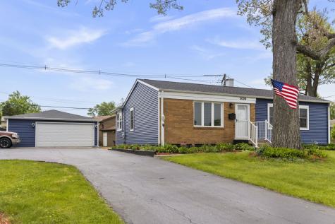 3029 Everglade Avenue Woodridge IL 60517