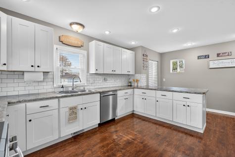 162 Park Street Hampshire IL 60140