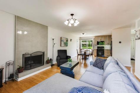 420 Bode Road Hoffman Estates IL 60169
