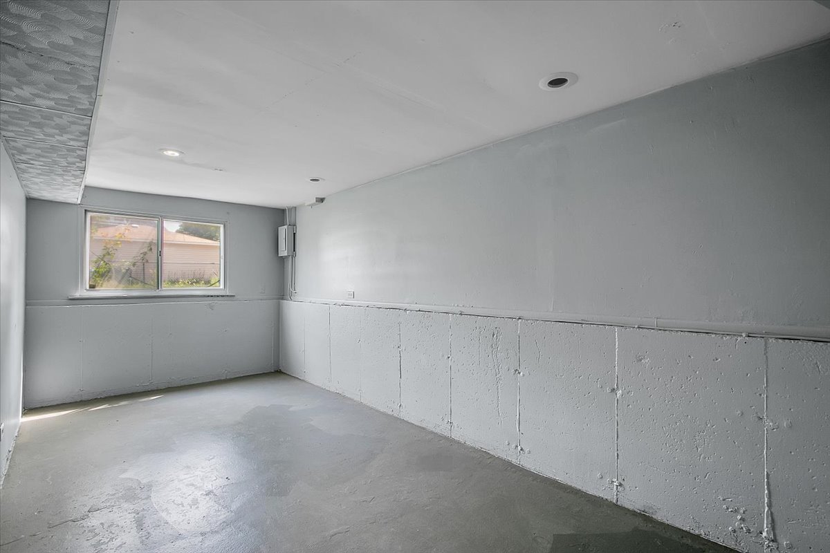 8853 South Halsted Street Chicago IL 60620