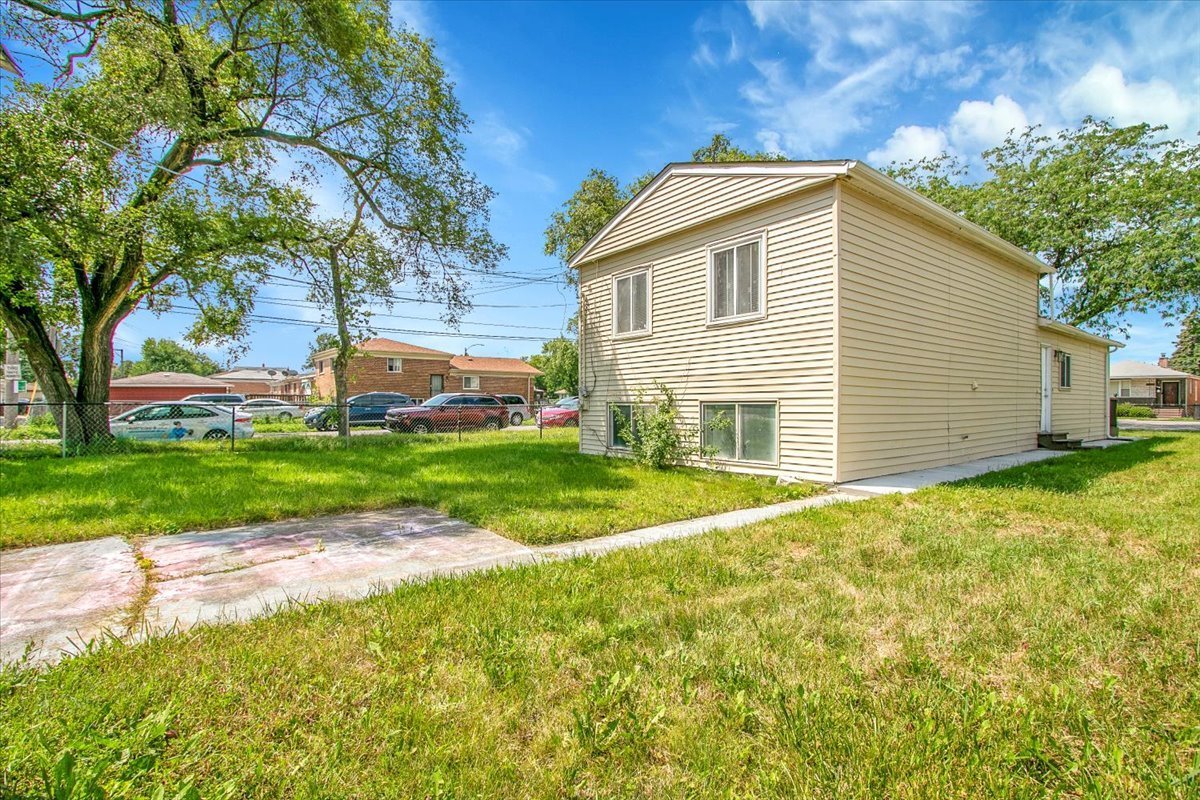 8853 South Halsted Street Chicago IL 60620