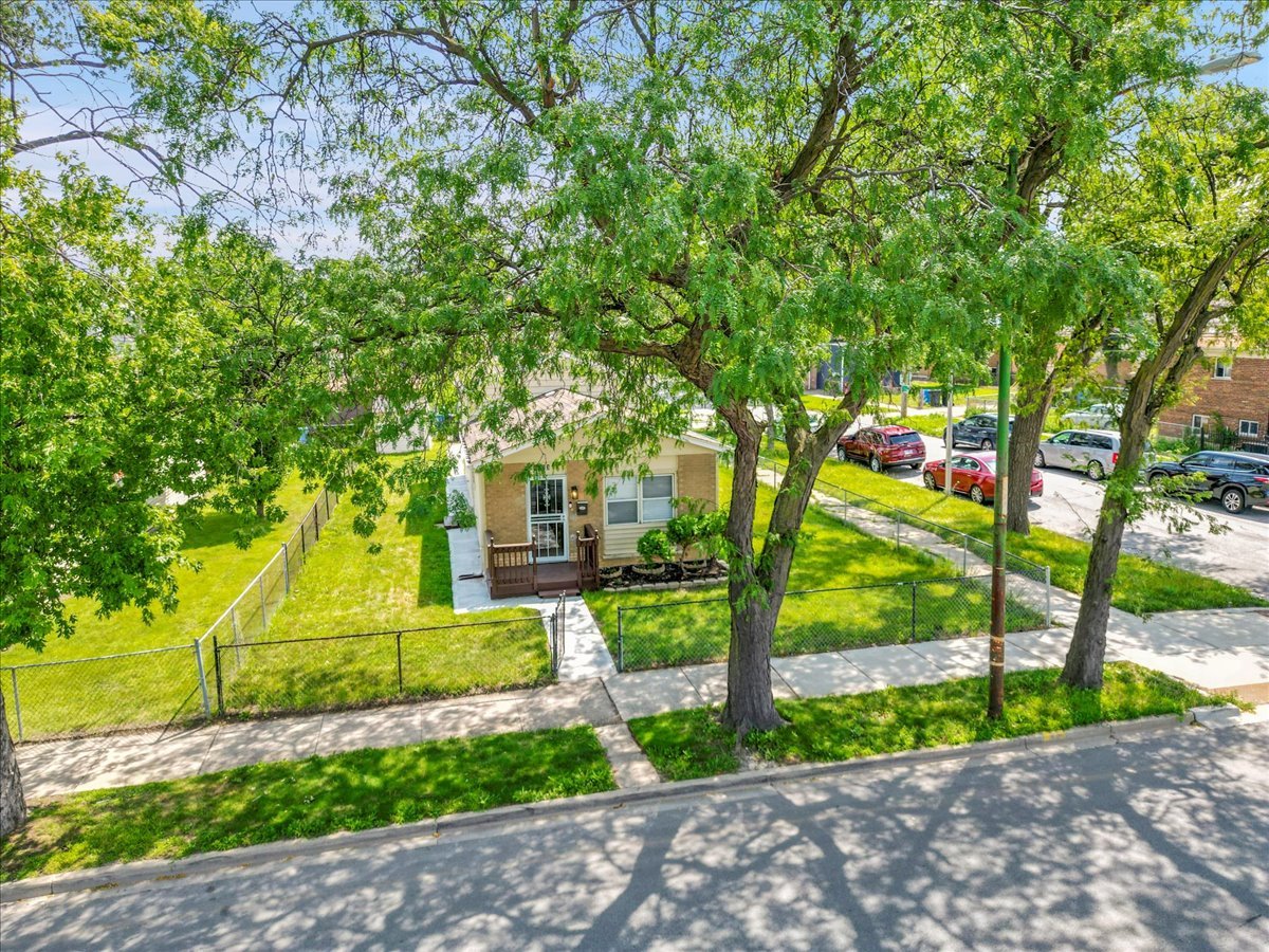 8853 South Halsted Street Chicago IL 60620