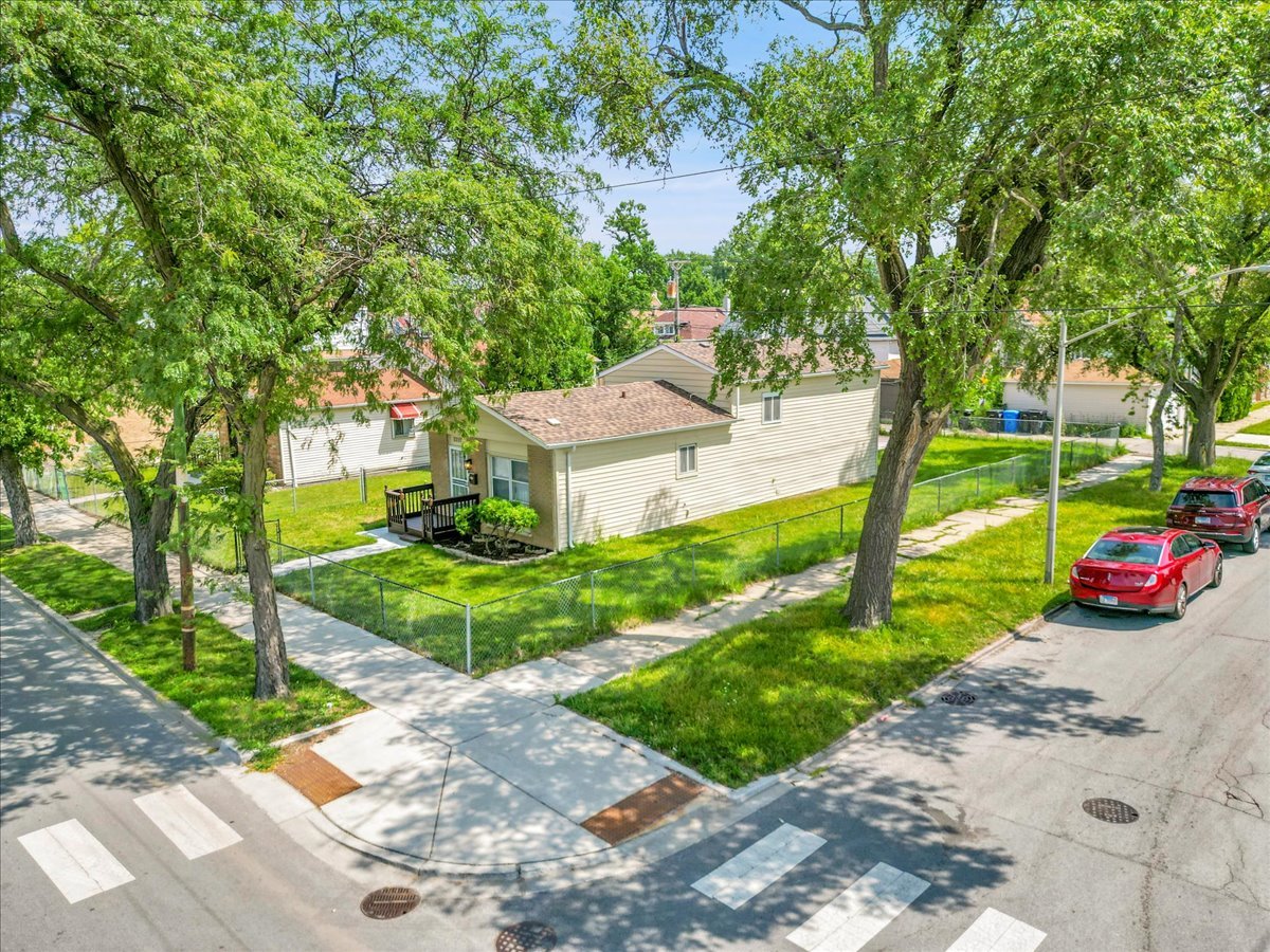 8853 South Halsted Street Chicago IL 60620