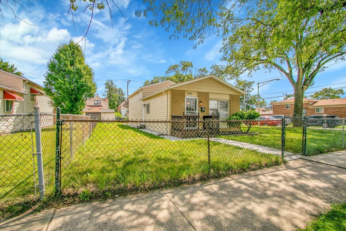 8853 South Halsted Street Chicago IL 60620