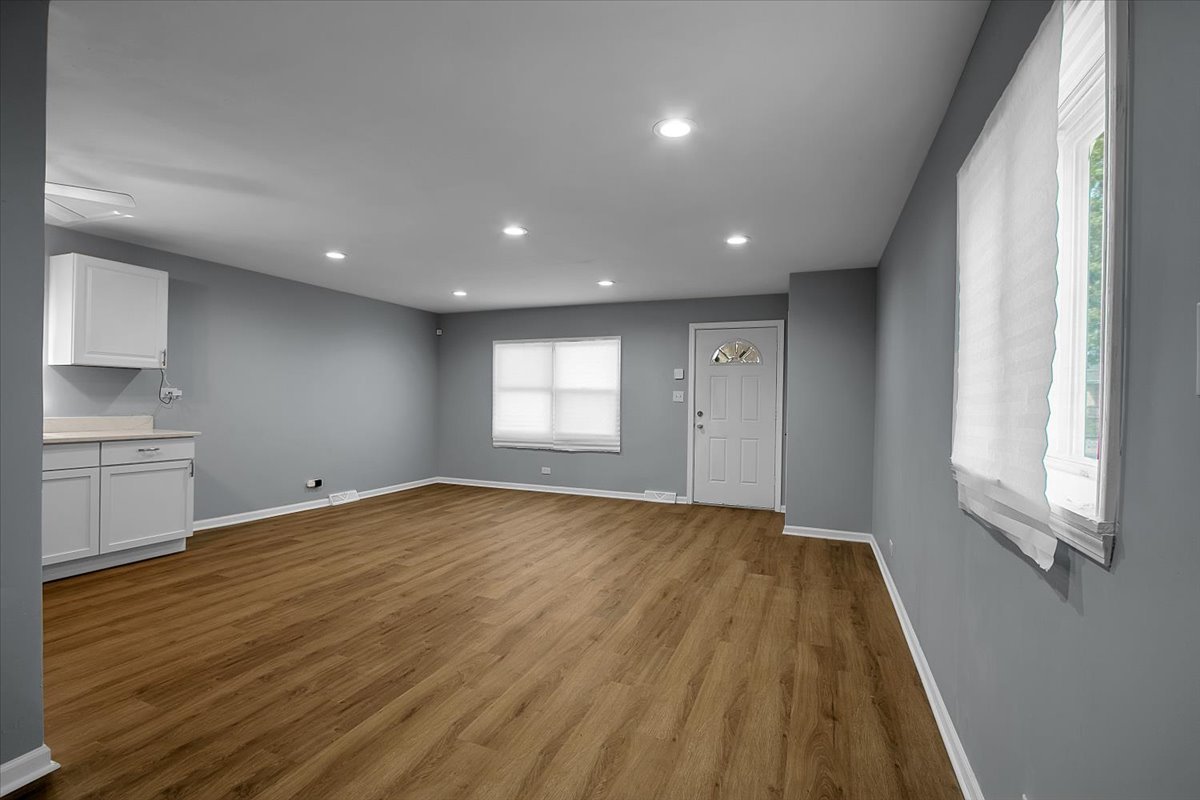 8853 South Halsted Street Chicago IL 60620