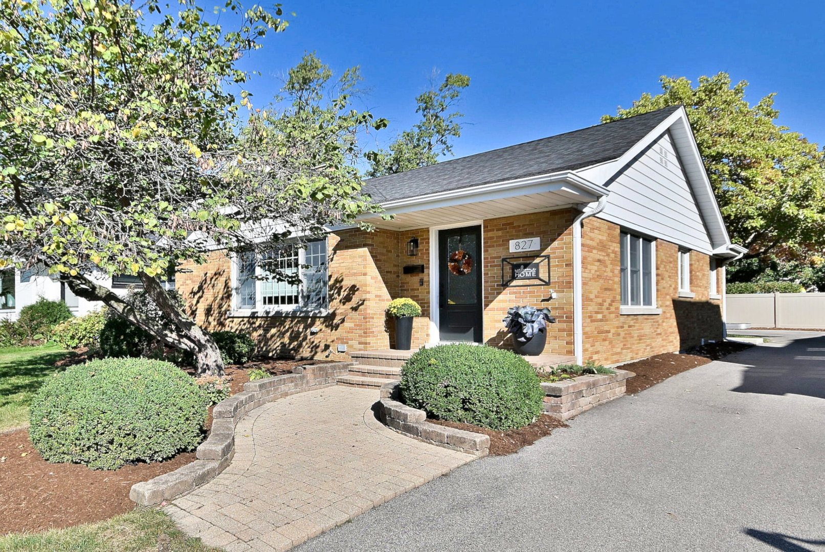 827 South Kearsage Avenue Elmhurst IL 60126