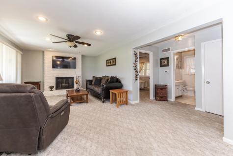 1006 Maple Hill Road Bloomington IL 61705