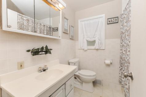 1006 Maple Hill Road Bloomington IL 61705