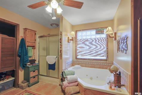 11939 Cochran Road Marion IL 62959