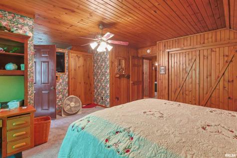 11939 Cochran Road Marion IL 62959