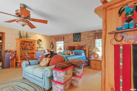 11939 Cochran Road Marion IL 62959