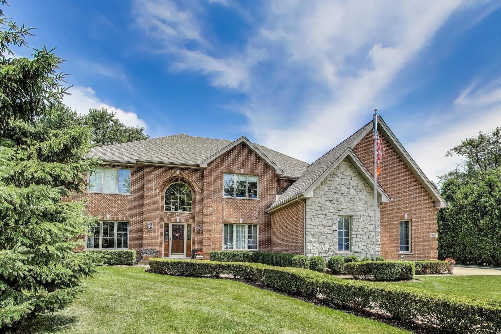 913 South Dryden Place Arlington Heights IL 60005