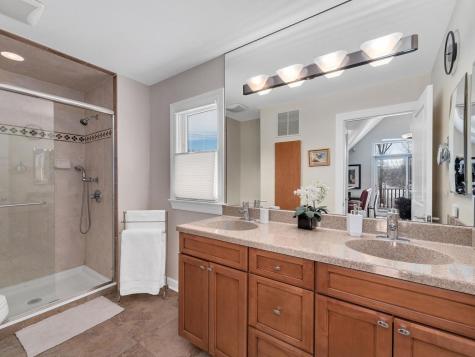 1040 South Edgewood Avenue La Grange IL 60525