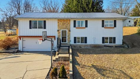 13831 Prairie Center Road Morrison IL 61270