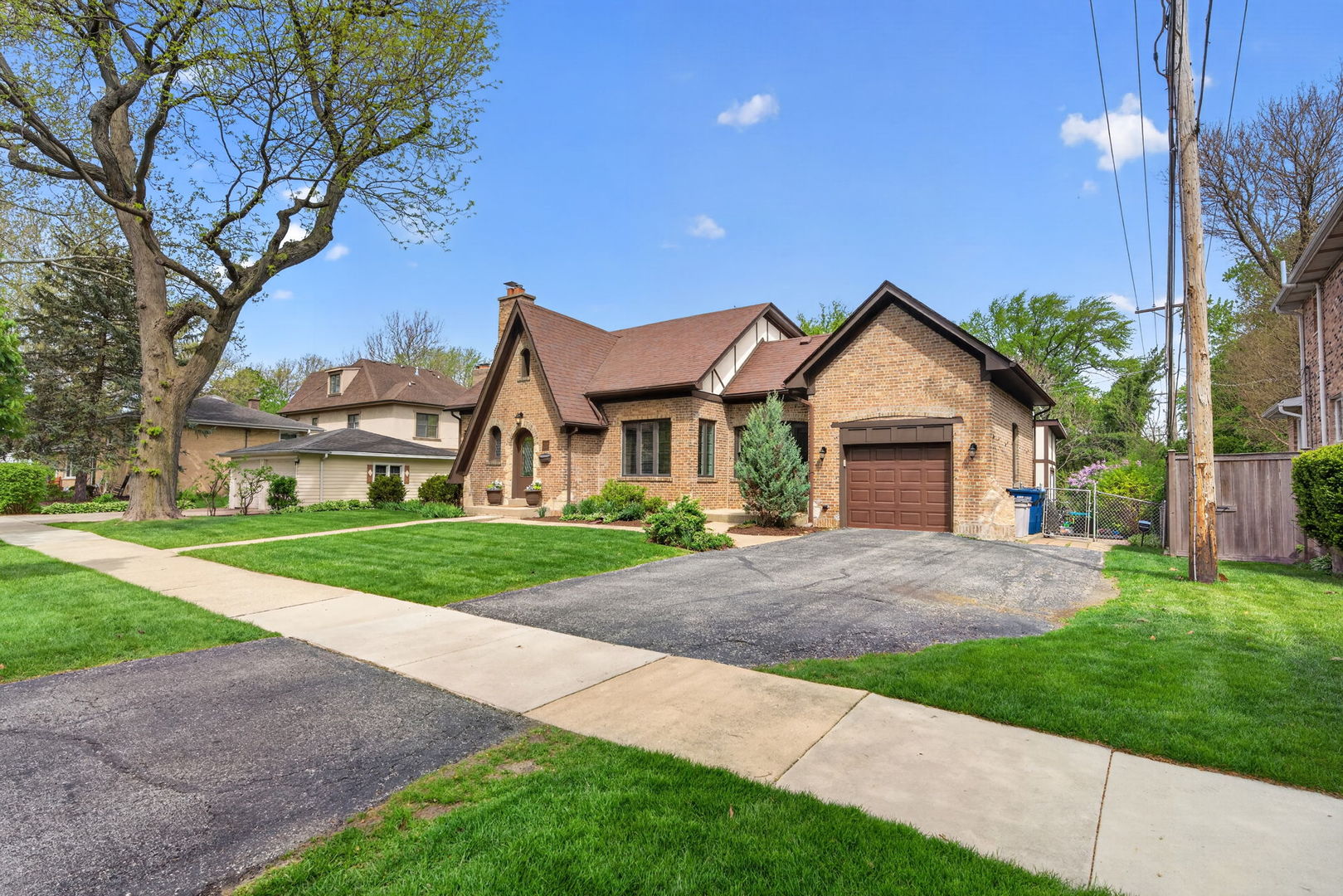 20 45TH Street Western Springs IL 60558