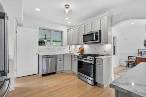 20 45TH Street Western Springs IL 60558