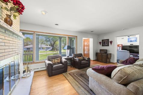1521 Dun Lo Drive Arlington Heights IL 60004
