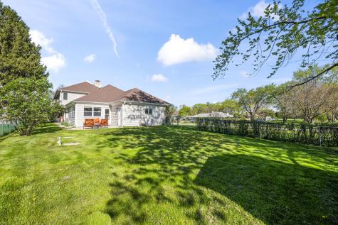 1521 Dun Lo Drive Arlington Heights IL 60004