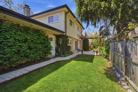 12 Turnbull Woods Court Highland Park IL 60035