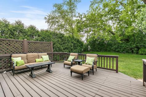 380 Covington Drive Barrington IL 60010