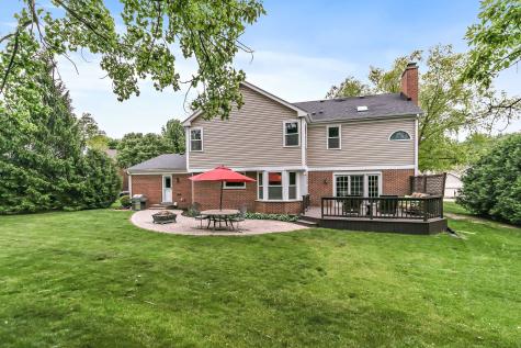 380 Covington Drive Barrington IL 60010