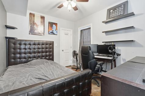 2923 North New England Avenue Chicago IL 60634