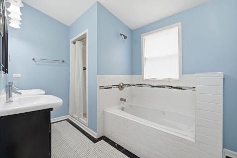 2923 North New England Avenue Chicago IL 60634