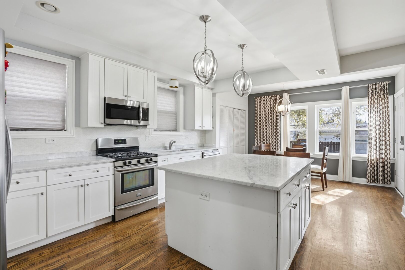 2923 North New England Avenue Chicago IL 60634
