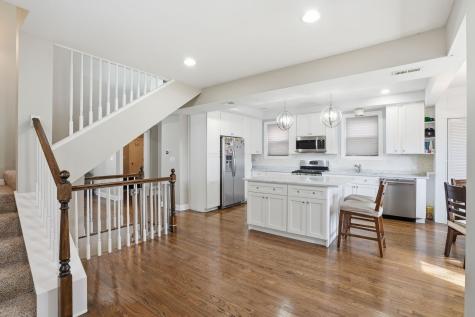 2923 North New England Avenue Chicago IL 60634