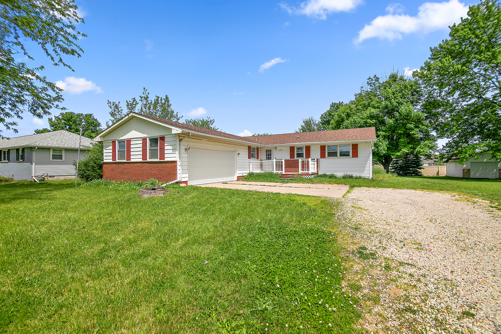 1572 Cardinal Drive Bourbonnais IL 60914