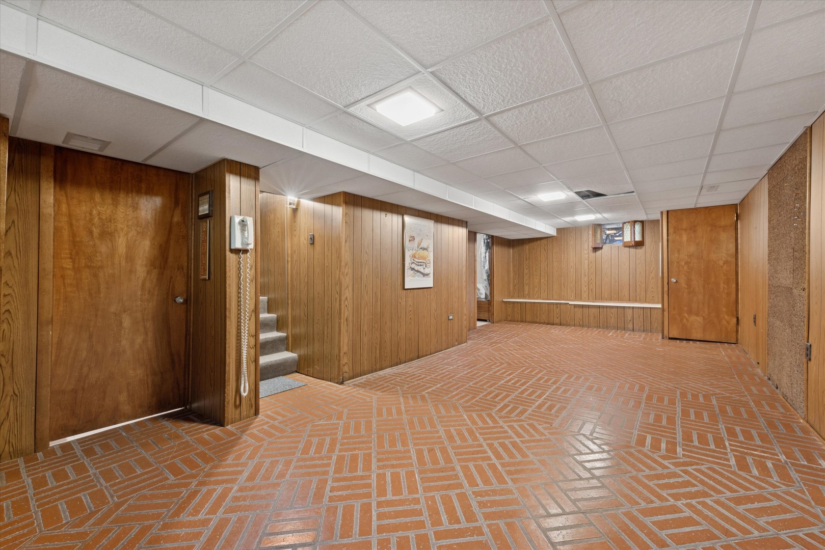 995 South Swain Avenue Elmhurst IL 60126