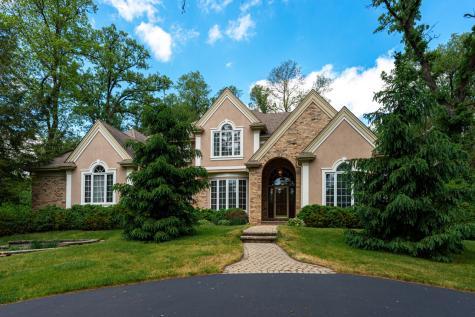 2319 Thompson Road Bull Valley IL 60097