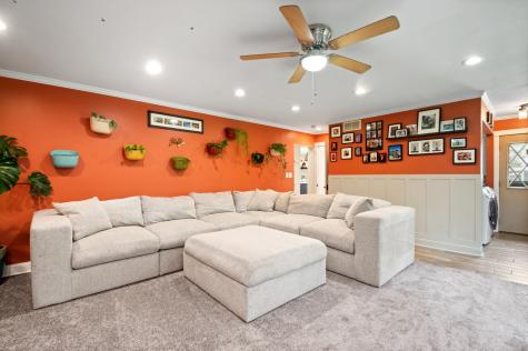 17W214 West Hillside Lane Willowbrook IL 60527