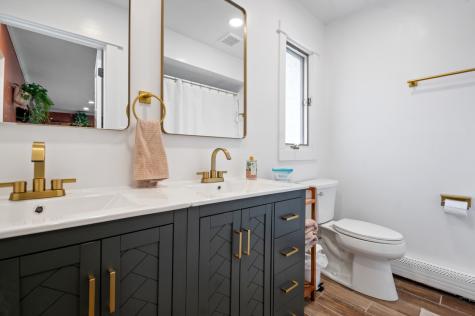 17W214 West Hillside Lane Willowbrook IL 60527