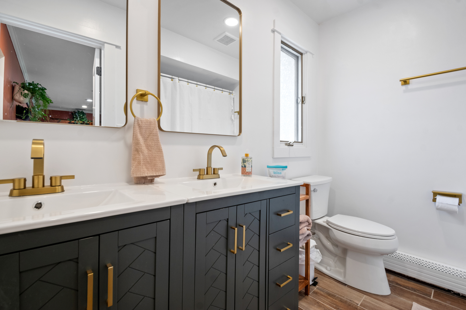 17W214 West Hillside Lane Willowbrook IL 60527