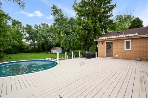 17W214 West Hillside Lane Willowbrook IL 60527