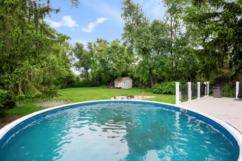 17W214 West Hillside Lane Willowbrook IL 60527