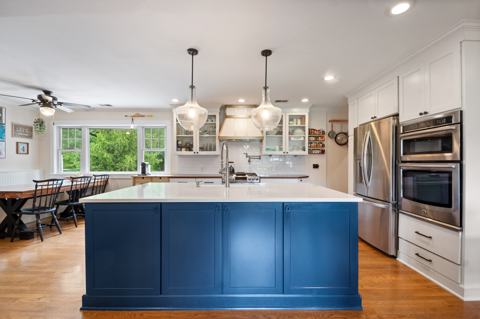 17W214 West Hillside Lane Willowbrook IL 60527