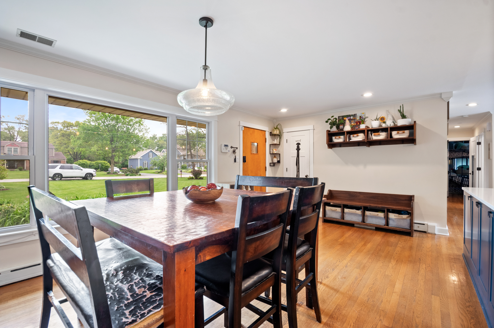 17W214 West Hillside Lane Willowbrook IL 60527