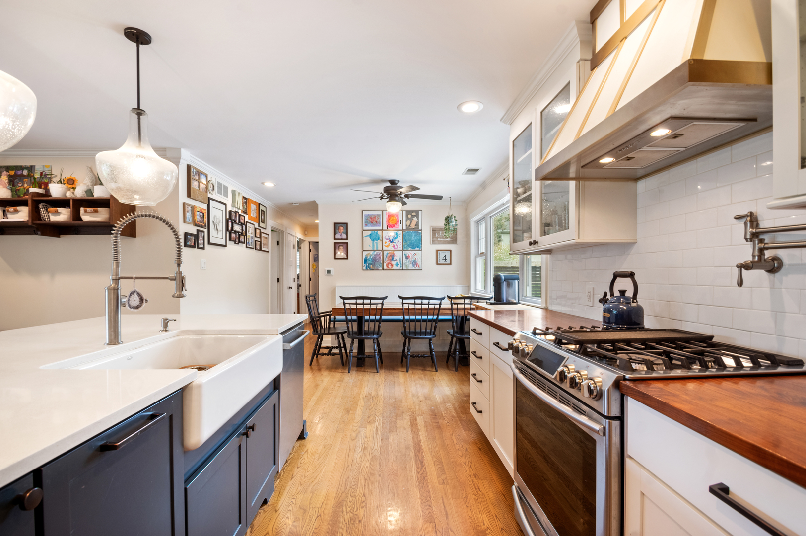 17W214 West Hillside Lane Willowbrook IL 60527